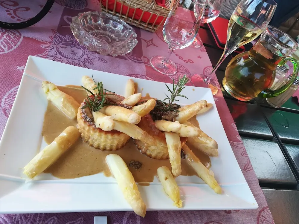 Asperge Sauce Aux Morilles